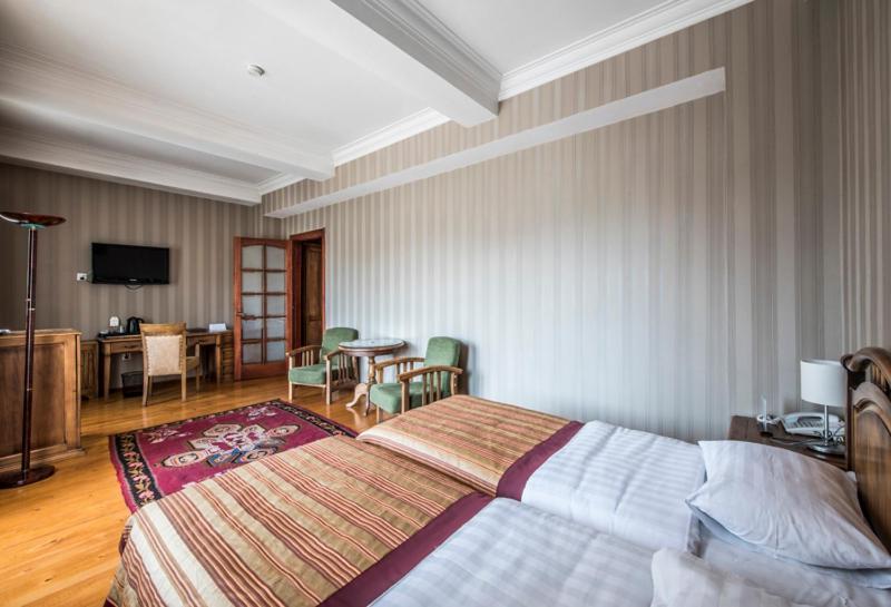 Hotel Kopala Tbilisi Exterior photo